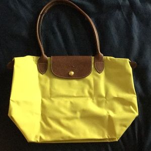 Le Pliage Medium Shoulder Tote.